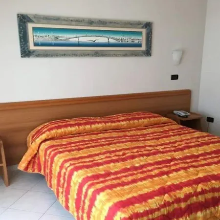 Hotel Apulia 3*