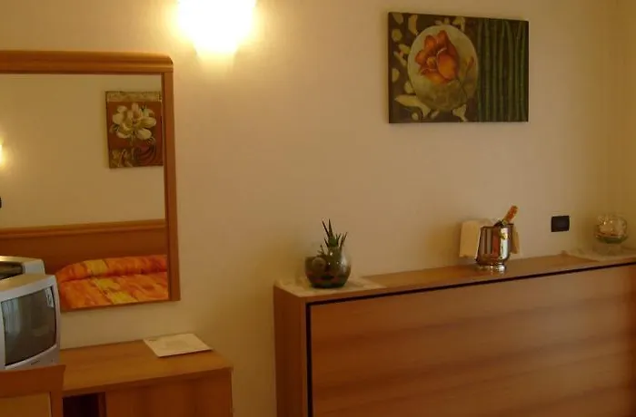 Hotel Apulia 3*